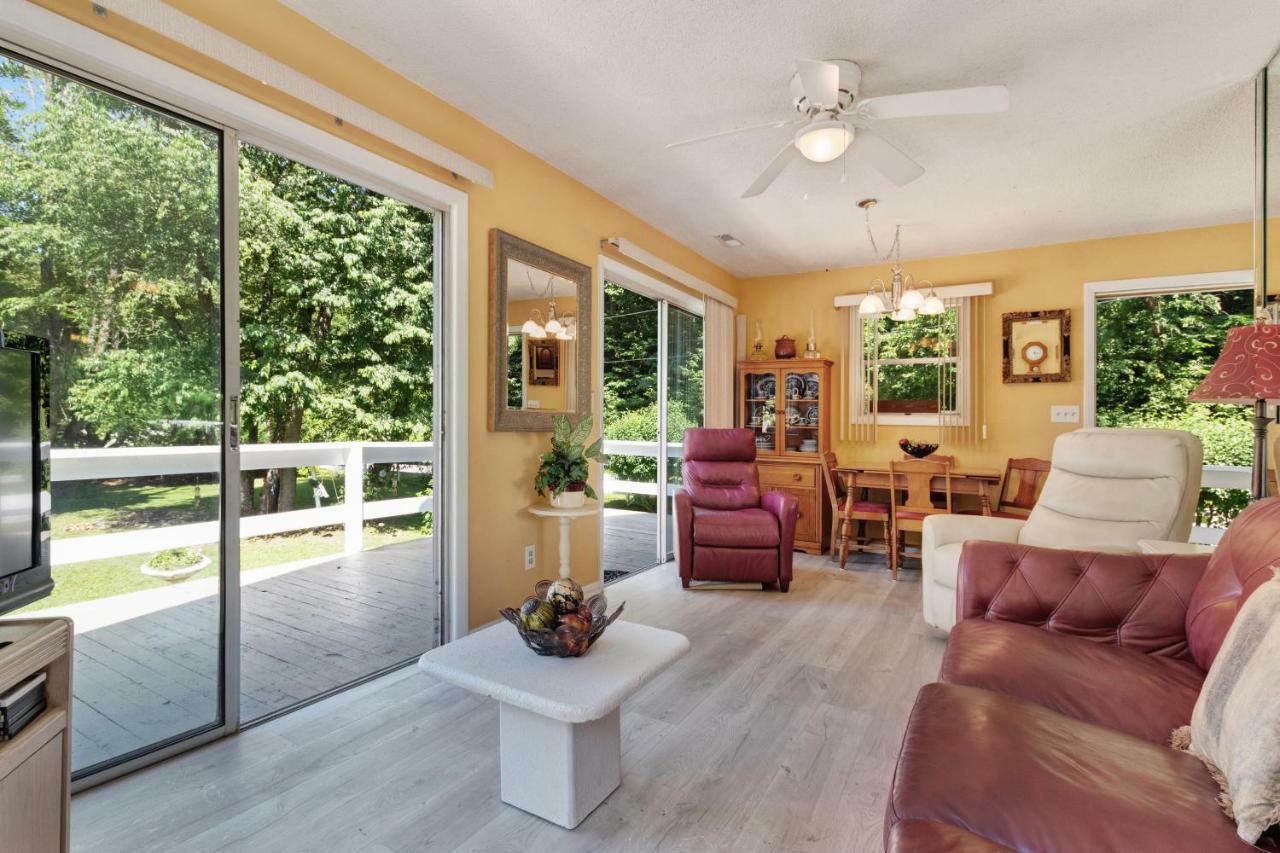 2 Bed 1 Bath Vacation In Ferienhaus