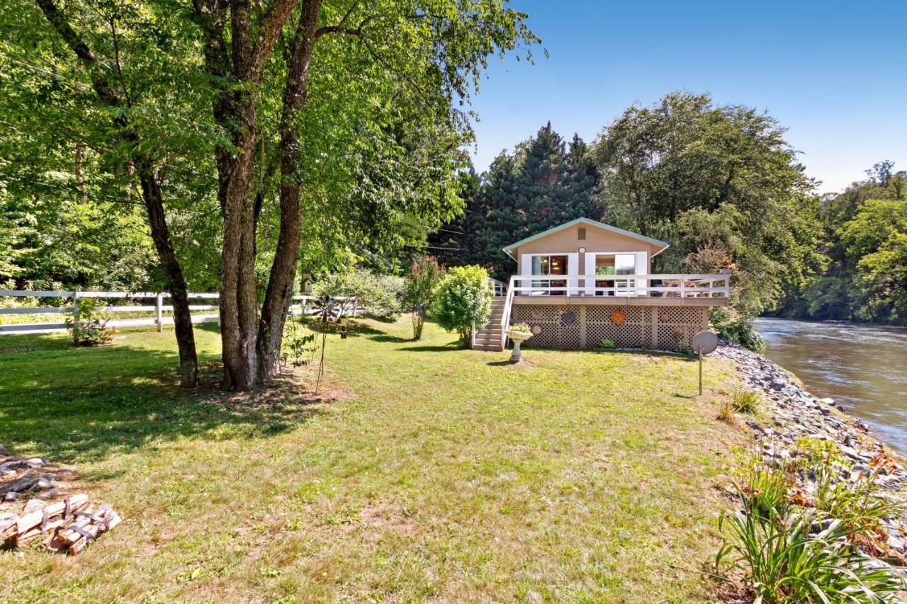 2 Bed 1 Bath Vacation In Sylva
